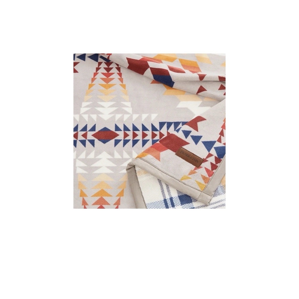 Pendleton Reversible Plush‎ Throw 50" x 70" Legend Lake Gray Polyester New